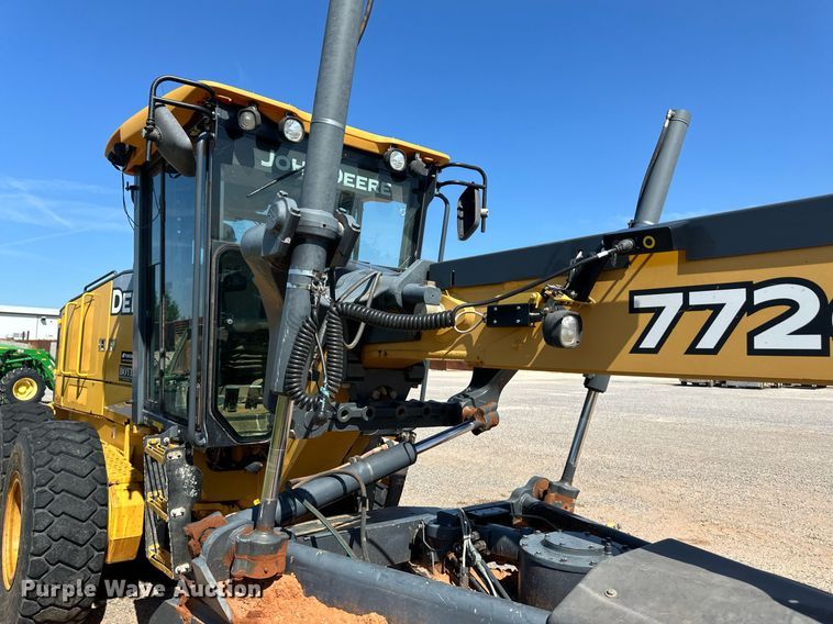 image for item OM9612 2013 John Deere 772GP motor grader