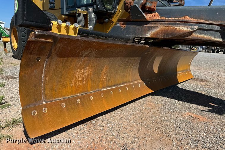 image for item OM9612 2013 John Deere 772GP motor grader