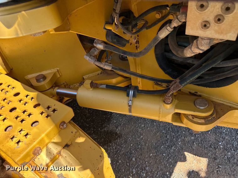 image for item OM9612 2013 John Deere 772GP motor grader