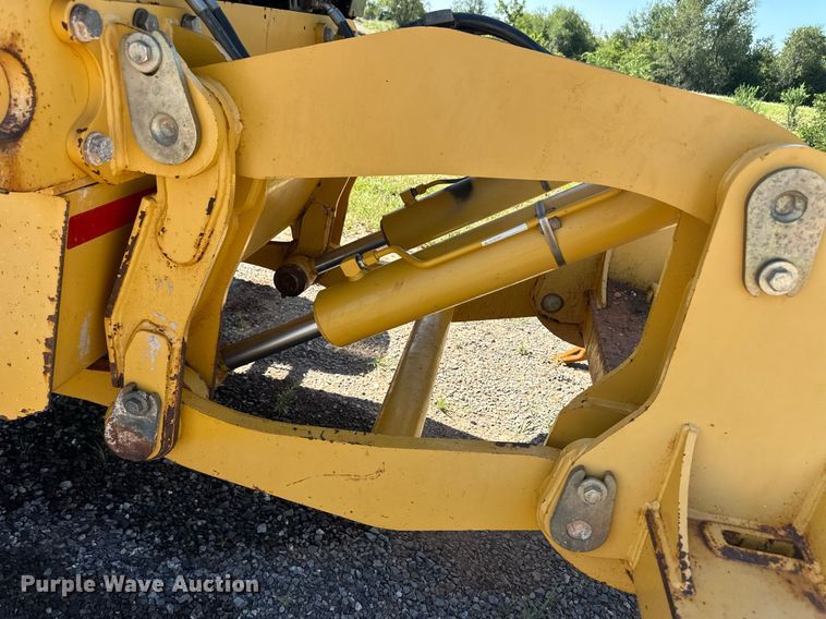 image for item OM9612 2013 John Deere 772GP motor grader