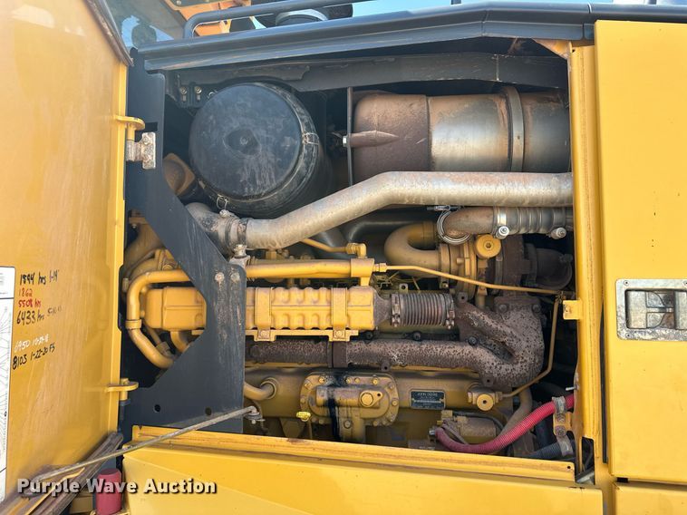 image for item OM9612 2013 John Deere 772GP motor grader