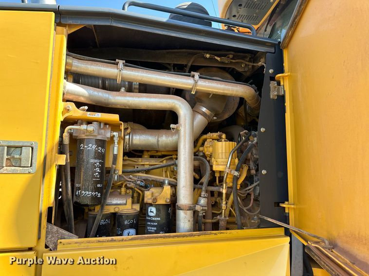 image for item OM9612 2013 John Deere 772GP motor grader