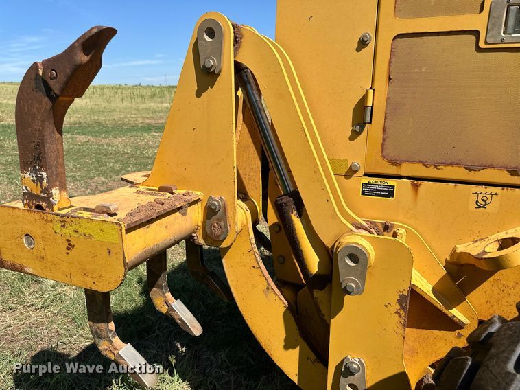 image for item OM9613 2009 John Deere 772D motor grader