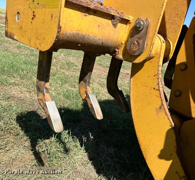 image for item OM9613 2009 John Deere 772D motor grader