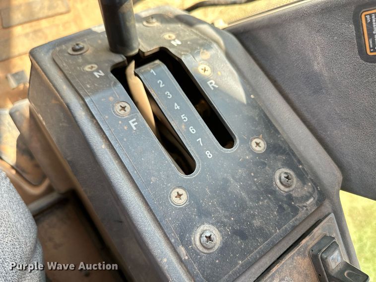 image for item OM9613 2009 John Deere 772D motor grader