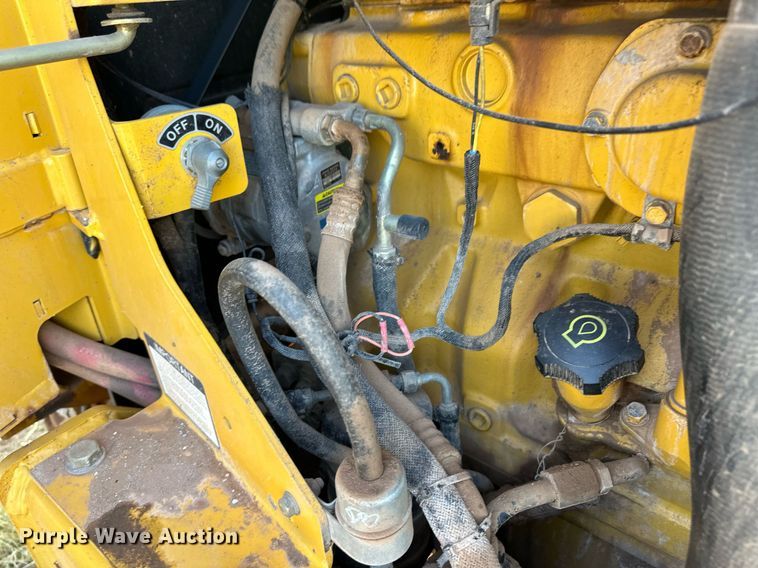 image for item OM9613 2009 John Deere 772D motor grader