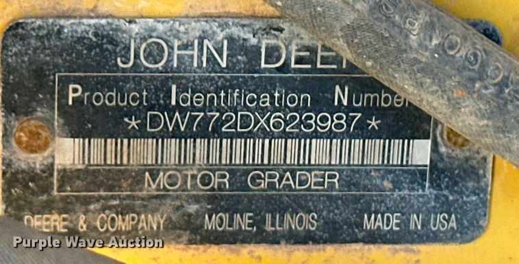 image for item OM9613 2009 John Deere 772D motor grader