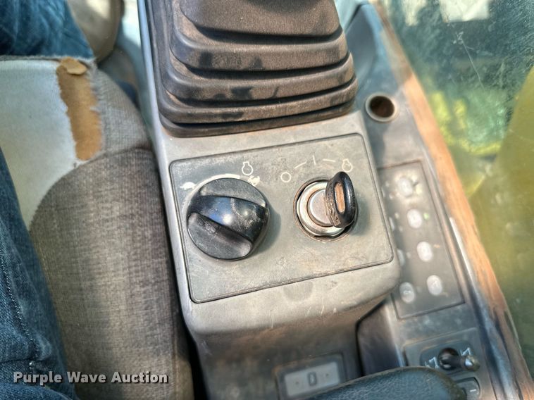 image for item OM9614 2007 Caterpillar 325D L excavator