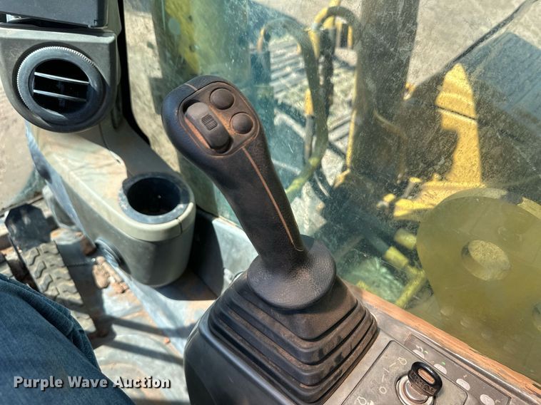 image for item OM9614 2007 Caterpillar 325D L excavator