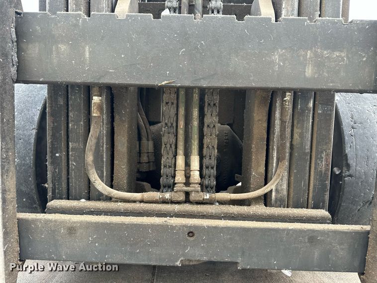 image for item OM9618 Mitsubishi FG30N-LP forklift