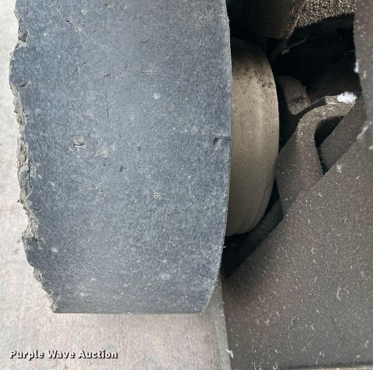 image for item OM9618 Mitsubishi FG30N-LP forklift