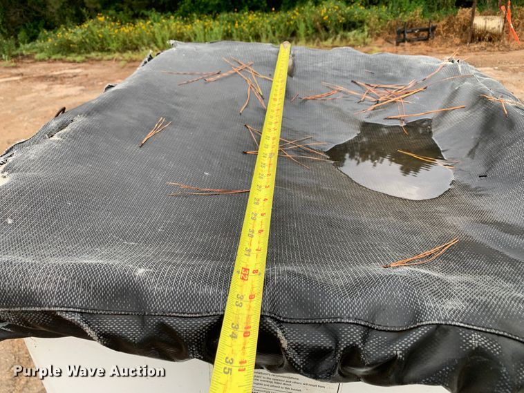 image for item DM1786 2002 Chevrolet C7500 bucket truck