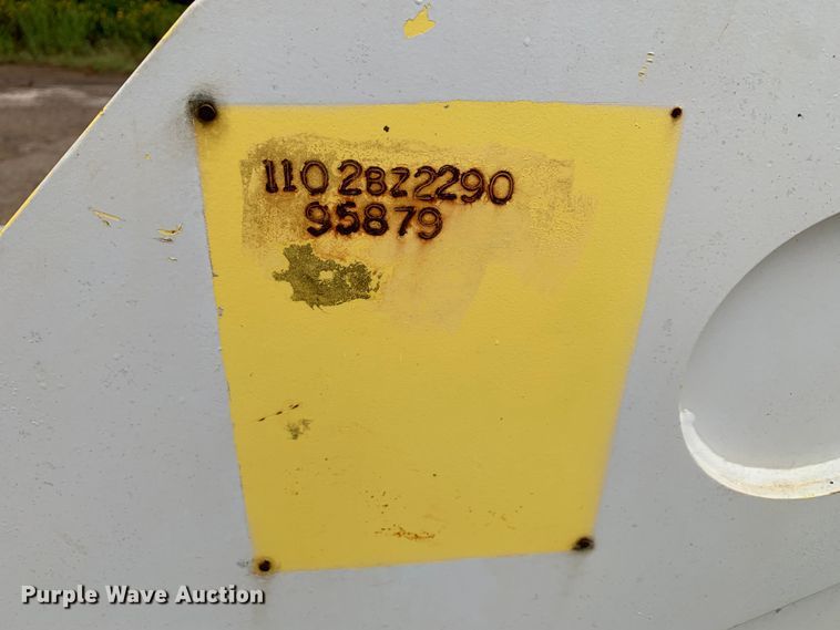 image for item DM1786 2002 Chevrolet C7500 bucket truck