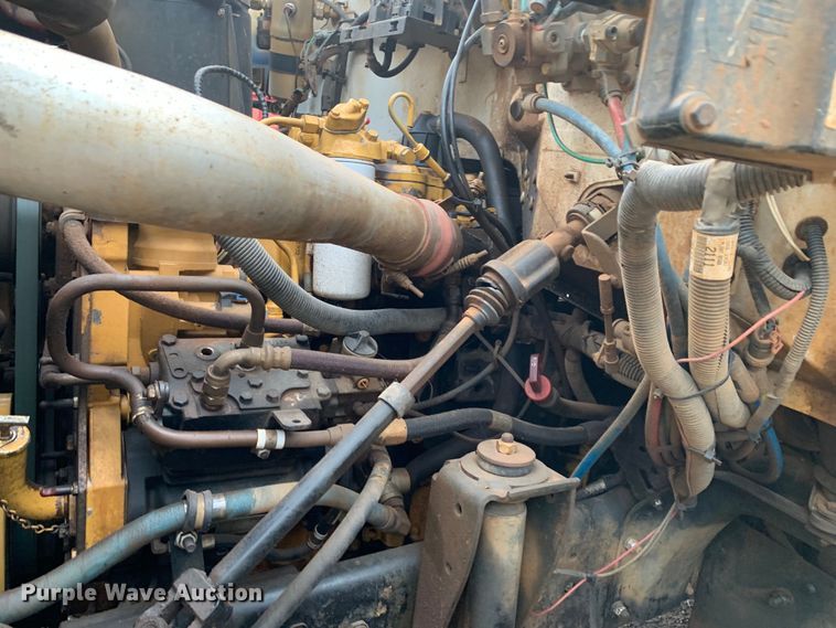 image for item DM1786 2002 Chevrolet C7500 bucket truck