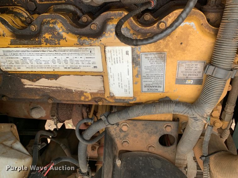 image for item DM1786 2002 Chevrolet C7500 bucket truck