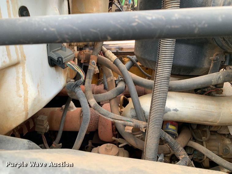 image for item DM1786 2002 Chevrolet C7500 bucket truck