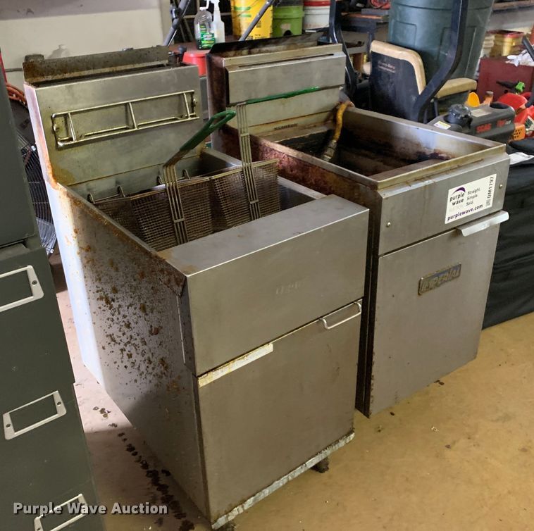 image for item DM1797 (2) fryers