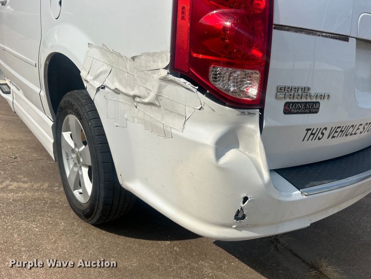 image for item DO6701 2016 Dodge Grand Caravan handicap accessible van