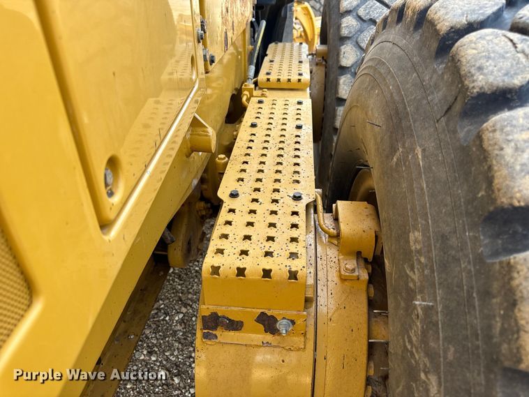 image for item DP6676 2016 Caterpillar  12M3 AWD motor grader