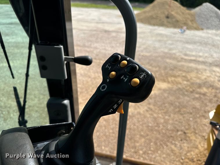 image for item DP6676 2016 Caterpillar  12M3 AWD motor grader