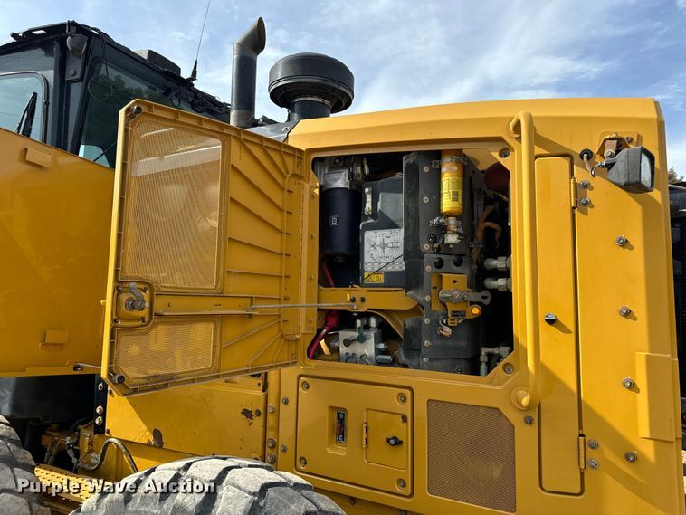 image for item DP6676 2016 Caterpillar  12M3 AWD motor grader