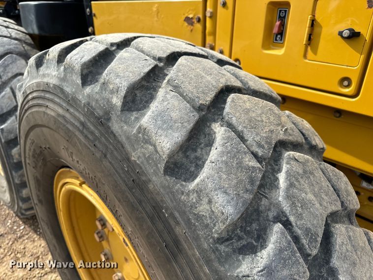 image for item DP6676 2016 Caterpillar  12M3 AWD motor grader