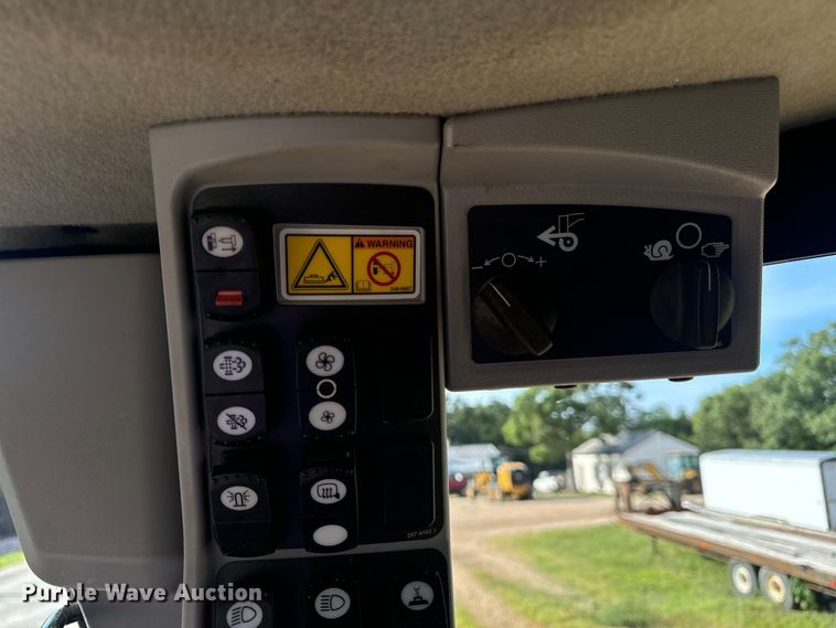 image for item DP6677 2016 Caterpillar  12M3 AWD motor grader