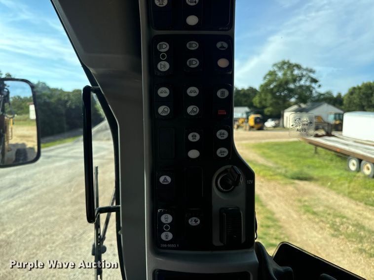 image for item DP6677 2016 Caterpillar  12M3 AWD motor grader