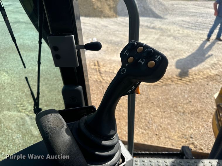 image for item DP6677 2016 Caterpillar  12M3 AWD motor grader