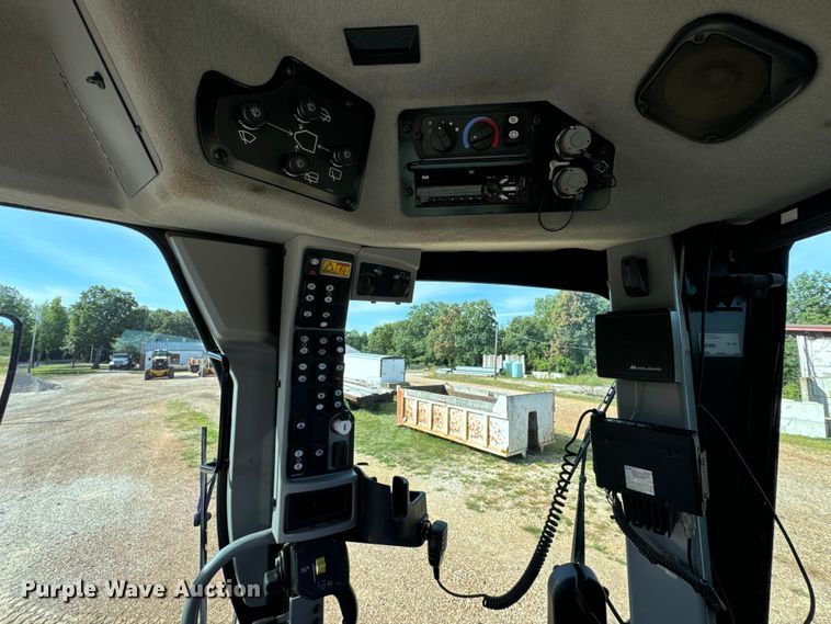 image for item DP6678 2016 Caterpillar  12M3 AWD motor grader