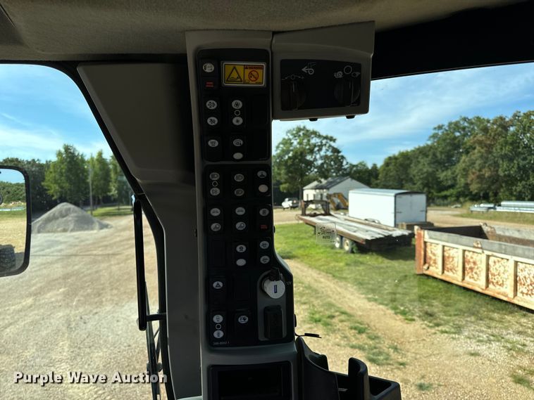 image for item DP6678 2016 Caterpillar  12M3 AWD motor grader