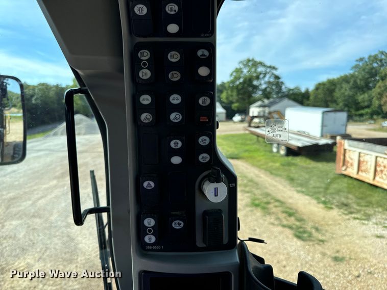 image for item DP6678 2016 Caterpillar  12M3 AWD motor grader