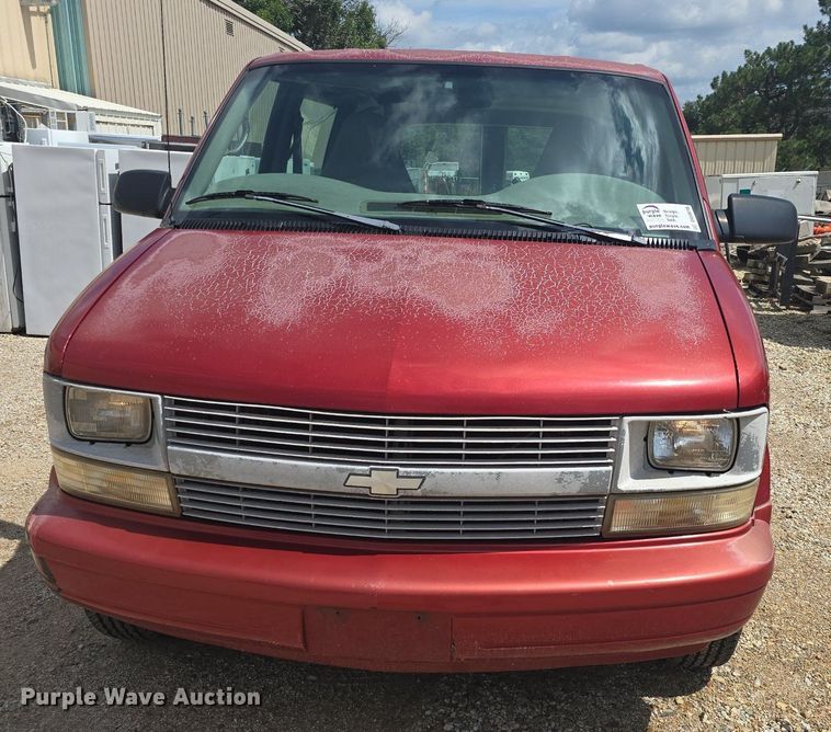 image for item DQ4616 1998 Chevrolet Astro van
