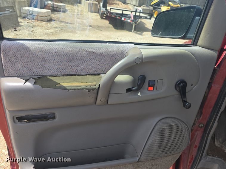 image for item DQ4616 1998 Chevrolet Astro van