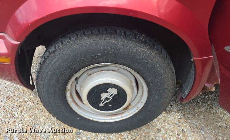 image for item DQ4616 1998 Chevrolet Astro van