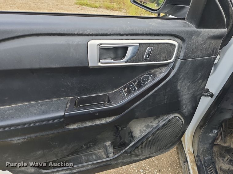 image for item DQ4617 2020 Ford Explorer Police Interceptor  SUV