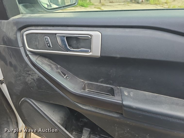 image for item DQ4617 2020 Ford Explorer Police Interceptor  SUV