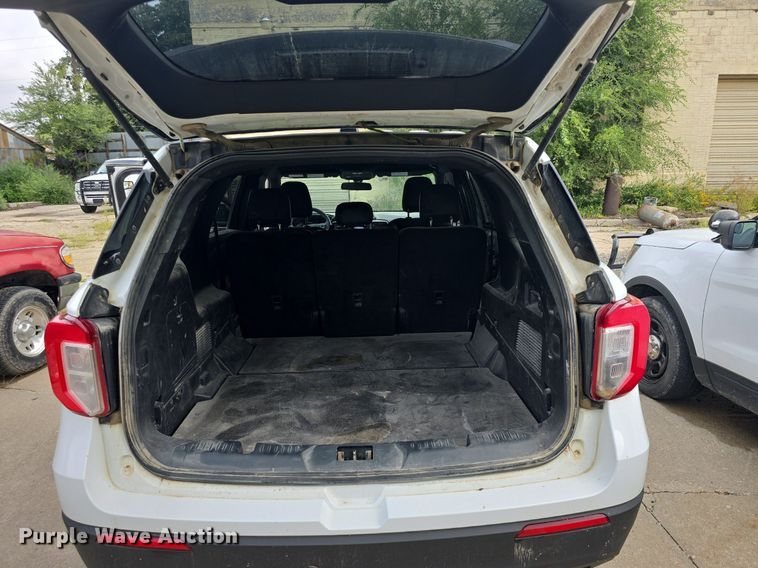 image for item DQ4617 2020 Ford Explorer Police Interceptor  SUV