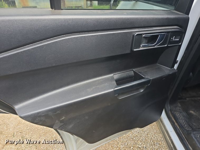 image for item DQ4618 2020 Ford Explorer Police Interceptor  SUV