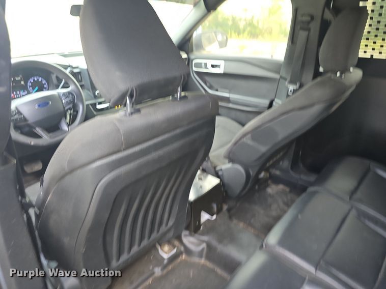 image for item DQ4618 2020 Ford Explorer Police Interceptor  SUV