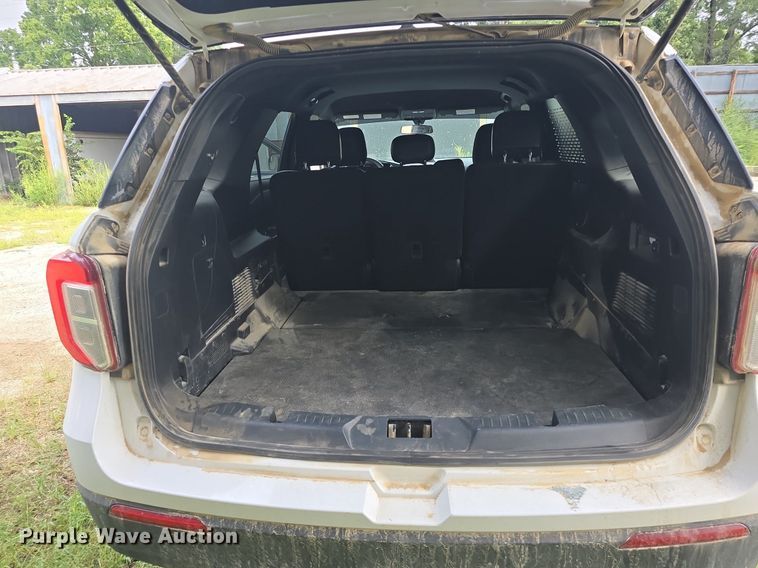 image for item DQ4618 2020 Ford Explorer Police Interceptor  SUV