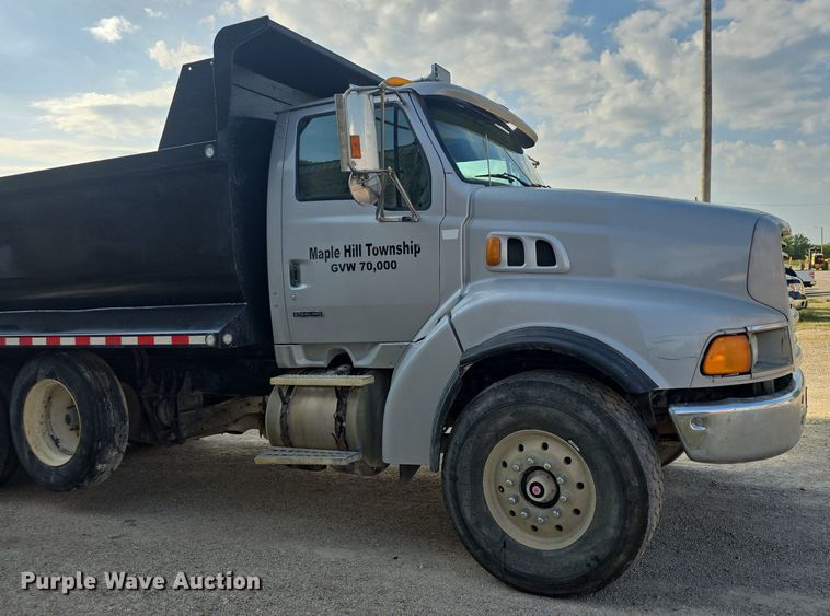 image for item DQ4620 2000 Sterling LT9500 dump truck