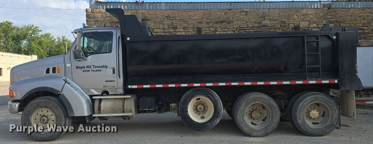image for item DQ4620 2000 Sterling LT9500 dump truck
