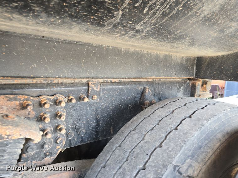 image for item DQ4620 2000 Sterling LT9500 dump truck