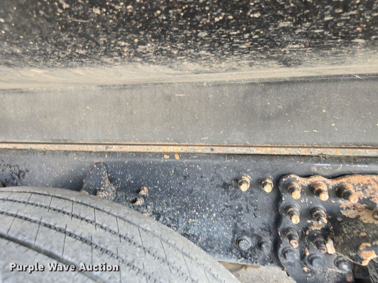 image for item DQ4620 2000 Sterling LT9500 dump truck