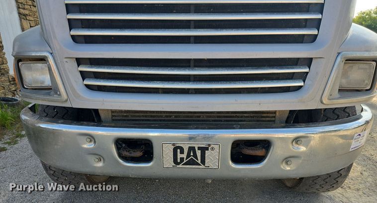 image for item DQ4620 2000 Sterling LT9500 dump truck