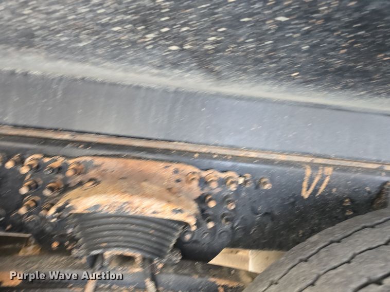 image for item DQ4620 2000 Sterling LT9500 dump truck