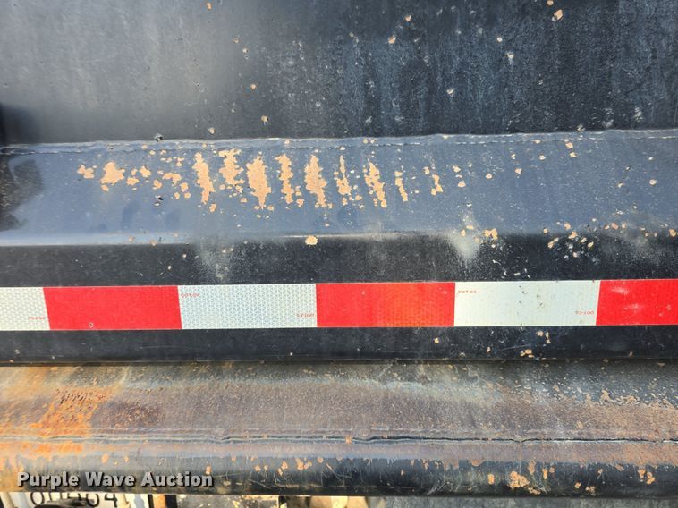 image for item DQ4620 2000 Sterling LT9500 dump truck