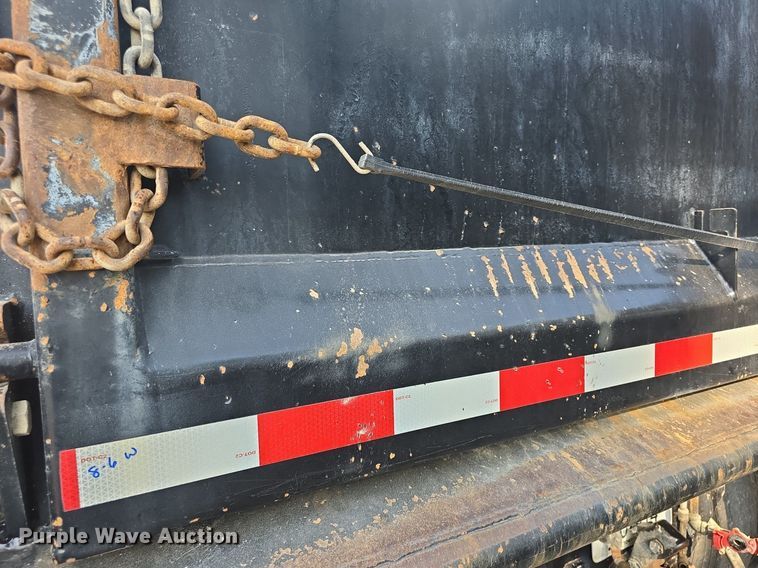 image for item DQ4620 2000 Sterling LT9500 dump truck