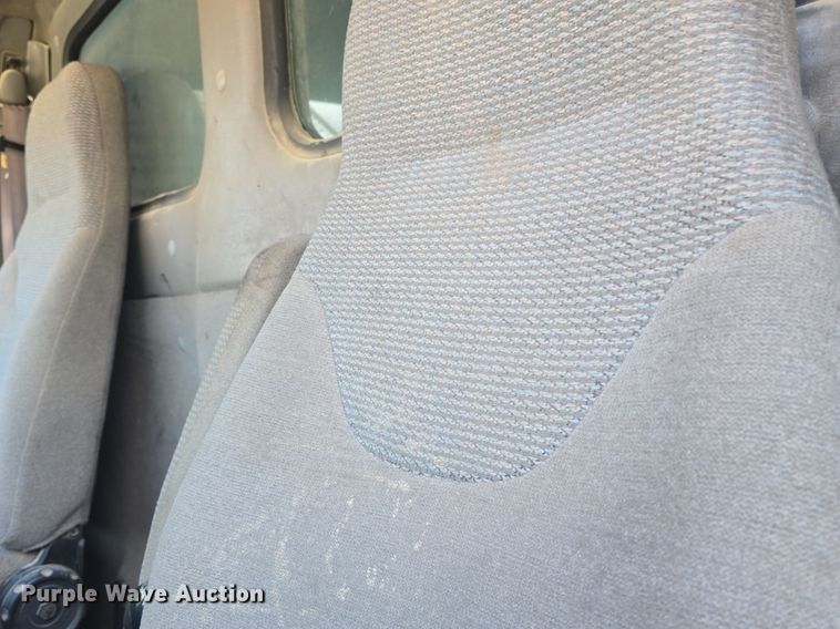 image for item DQ4620 2000 Sterling LT9500 dump truck